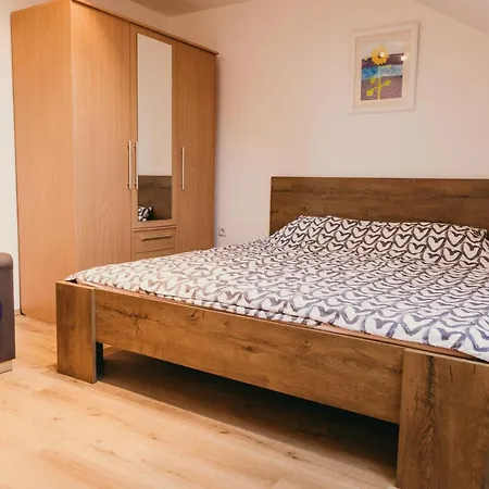 Furman Slovenja Vas Lägenhet *